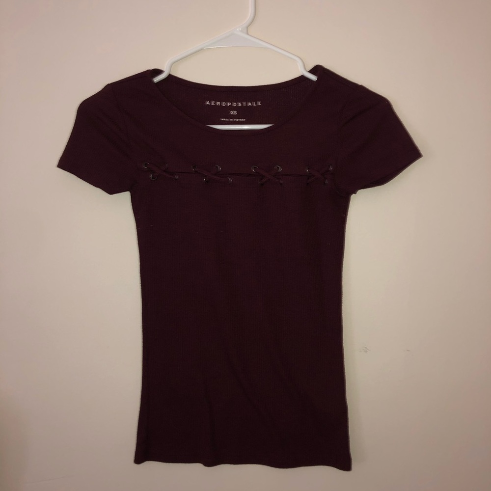 Aeropostale burgundy top